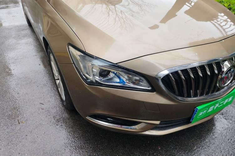 Used Buick Verano 2017 Sedan 15S Automatic Leading Model Right Front Headlight