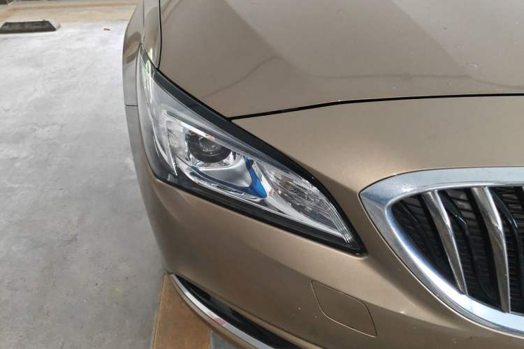 Used Buick Verano 2017 Sedan 15S Automatic Leading Model Right Front Headlight