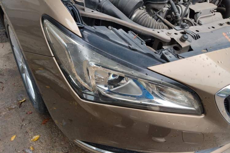 Used Buick Verano 2017 Sedan 20T Dual-Clutch Leading Model Right Front Headlight