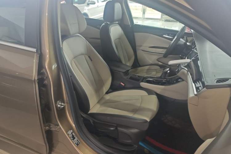 Used Buick Verano 2017 Sedan 15S Automatic Leading Model Right Front Seat