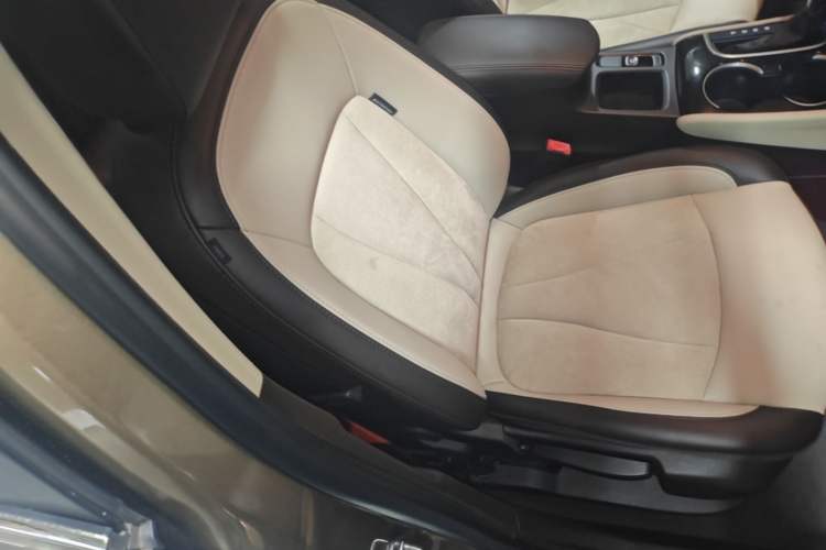 Used Buick Verano 2017 Sedan 15S Automatic Leading Model Right Front Seat