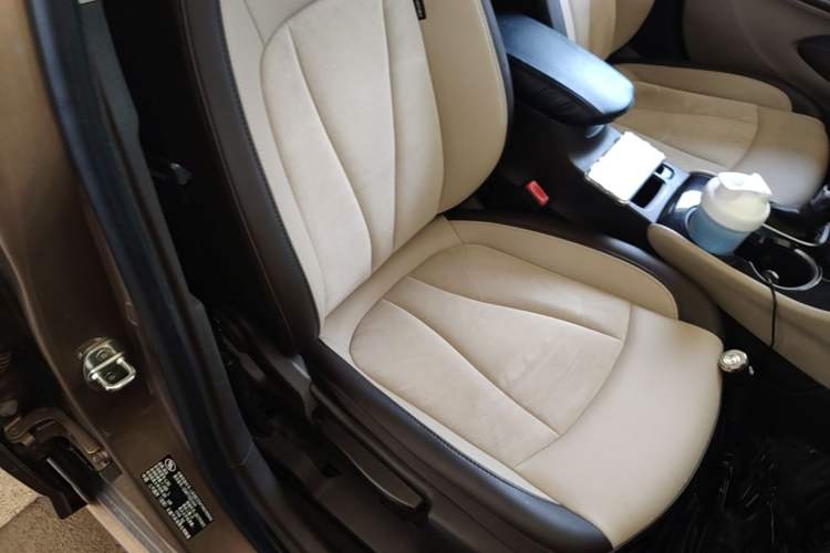 Used Buick Verano 2017 Sedan 15S Automatic Leading Model Right Front Seat