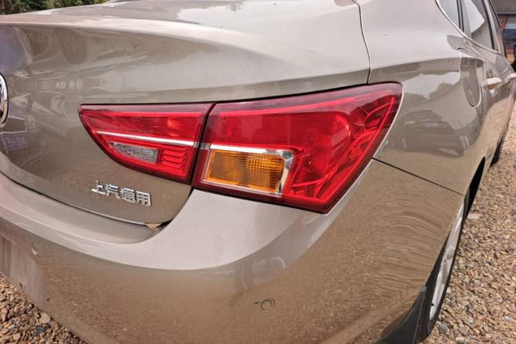 Used Buick Verano 2017 Sedan 15S Automatic Entry Model Right Rear Taillight