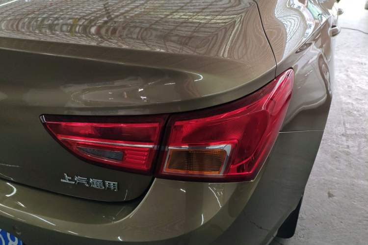 Used Buick Verano 2017 Sedan 15S Automatic Leading Model Right Rear Taillight