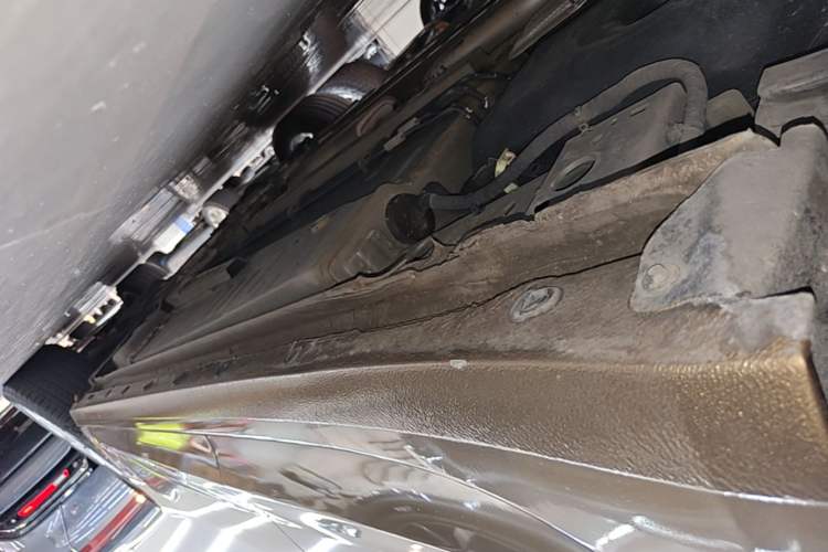 Used Buick Verano 2017 Sedan 15S Automatic Leading Model Right Side Sill