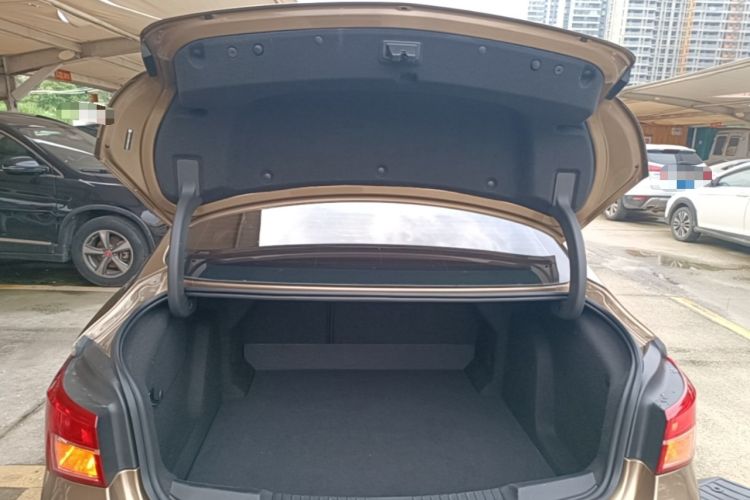 Used Buick Verano 2017 Sedan 20T Dual-Clutch Elite Model Trunk