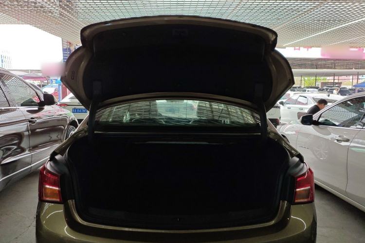 Used Buick Verano 2017 Sedan 15S Automatic Leading Model Trunk