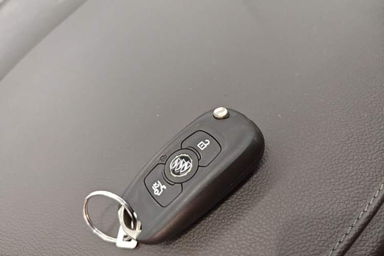 Used Buick Verano 2017 Sedan 15S Automatic Leading Model Vehicle Key