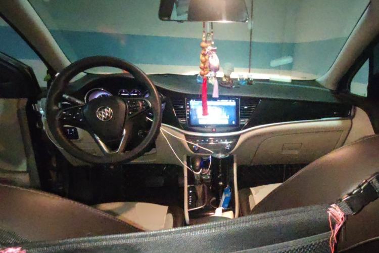 Used Buick Verano 2017 Sedan 15S Automatic Leading Model Center Console