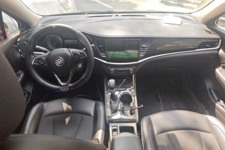 Used Buick Verano 2017 Sedan 20T Dual-Clutch Leading Model Center Console