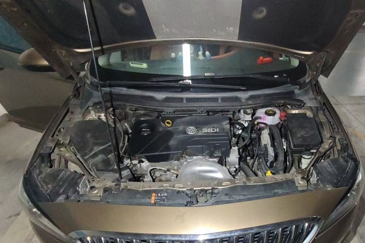 Used Buick Verano 2017 Sedan 15S Automatic Leading Model Engine Bay