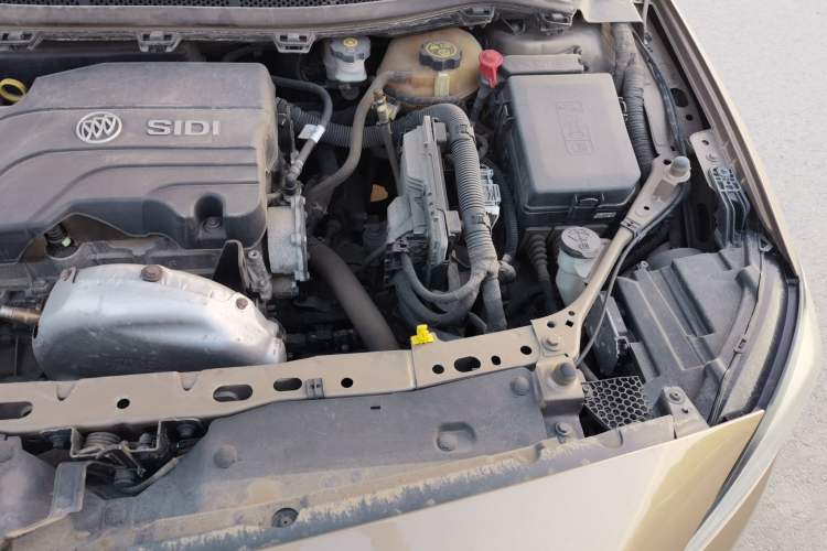 Used Buick Verano 2017 Sedan 15S Automatic Leading Model Engine Bay Left