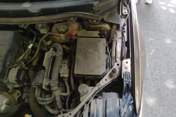 Used Buick Verano 2017 Sedan 15S Automatic Leading Model Engine Bay Left