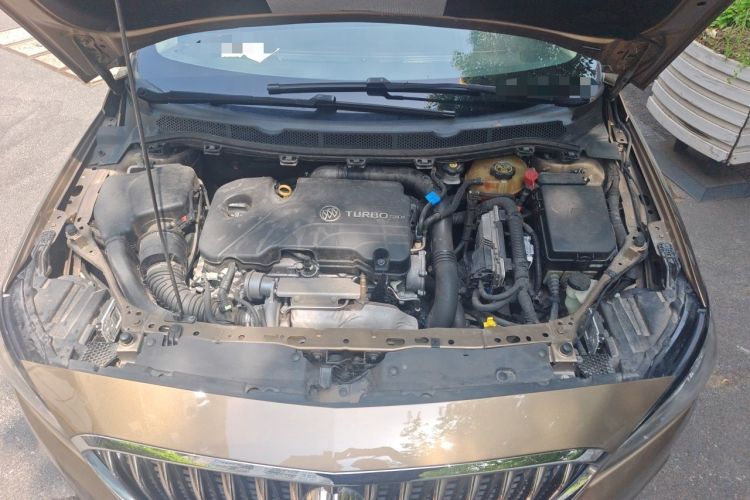 Used Buick Verano 2017 Sedan 20T Dual-Clutch Leading Model Engine Bay