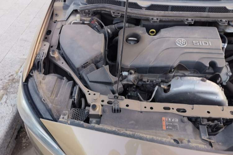 Used Buick Verano 2017 Sedan 15S Automatic Leading Model Engine Bay Right