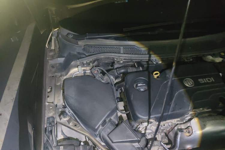 Used Buick Verano 2017 Sedan 15S Automatic Leading Model Engine Bay Right