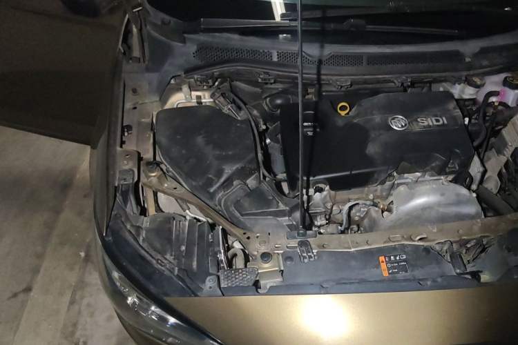 Used Buick Verano 2017 Sedan 15S Automatic Leading Model Engine Bay Right