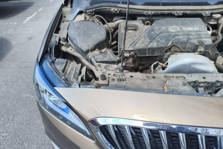 Used Buick Verano 2017 Sedan 15S Automatic Leading Model Engine Bay Right