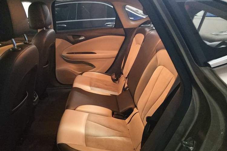 Used Buick Verano 2017 Sedan 15S Automatic Leading Model Interior 4
