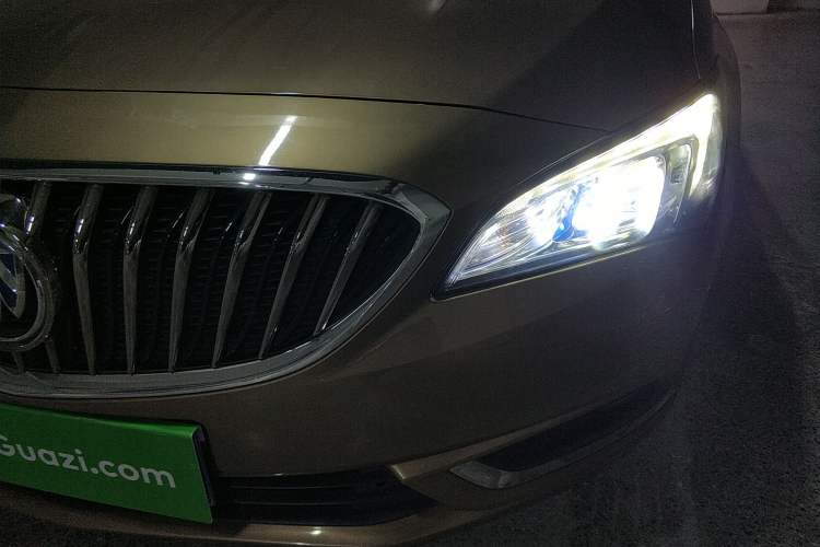 Used Buick Verano 2017 Sedan 15S Automatic Leading Model Left Front Headlight
