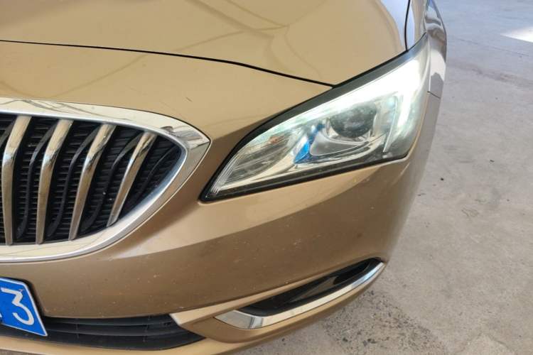 Used Buick Verano 2017 Sedan 15S Automatic Leading Model Left Front Headlight
