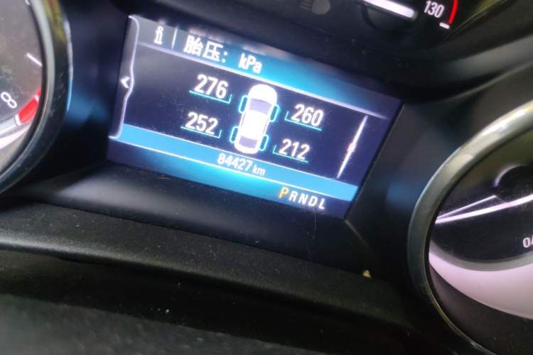 Used Buick Verano 2017 Sedan 15S Automatic Leading Model Odometer Close Up