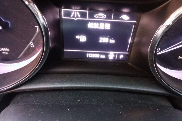 Used Buick Verano 2017 Sedan 15S Automatic Entry Model Odometer Close Up