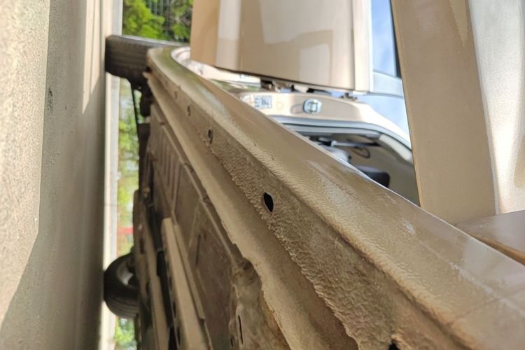 Used Buick Verano 2017 Sedan 15S Automatic Leading Model Right Side Sill