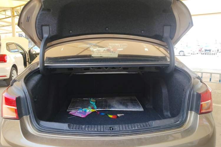 Used Buick Verano 2017 Sedan 15S Automatic Leading Model Trunk