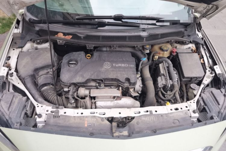 Used Buick Verano 2017 Sedan 20T Dual-Clutch Leading Model Engine Bay