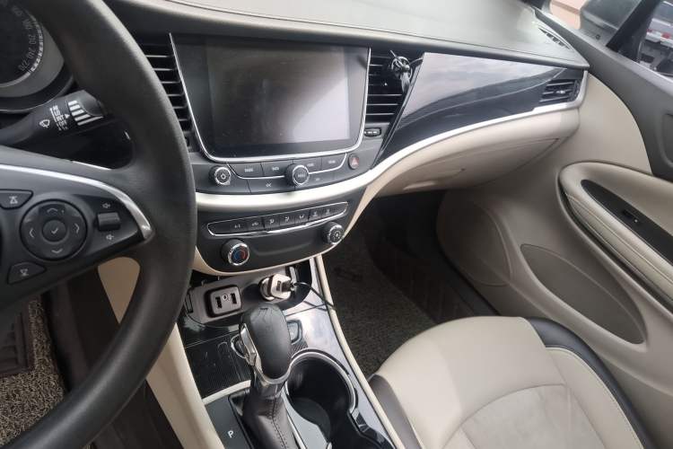 Used Buick Verano 2017 Sedan 15S Automatic Leading Model Audio And AC Panel