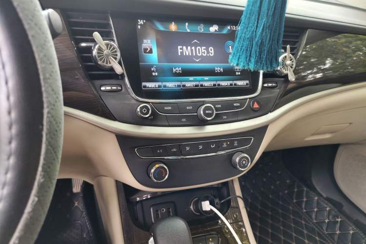 Used Buick Verano 2017 Sedan 15S Automatic Leading Model Audio And AC Panel