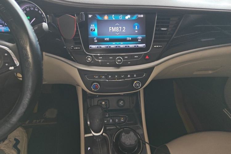 Used Buick Verano 2017 Sedan 15S Automatic Leading Model Audio And AC Panel