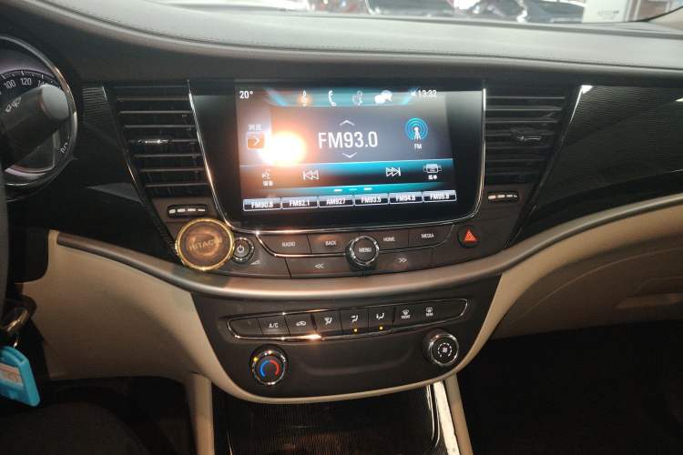 Used Buick Verano 2017 Sedan 15S Automatic Leading Model Audio And AC Panel