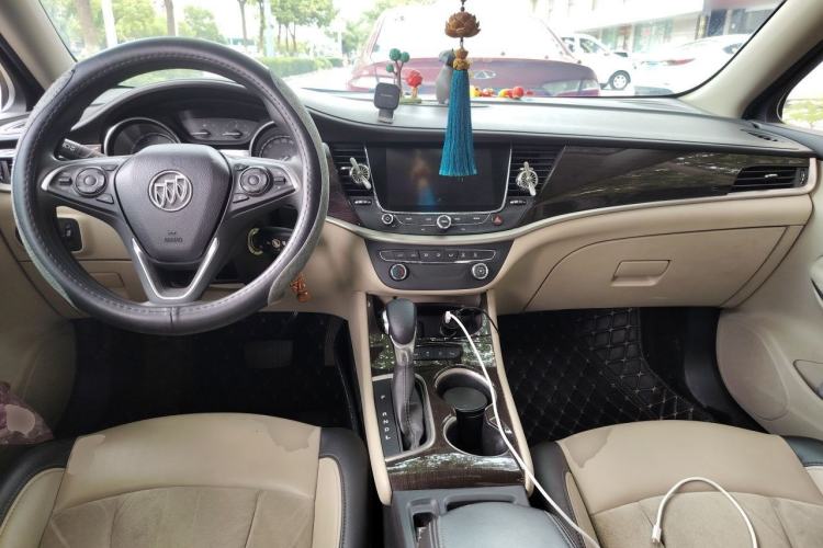 Used Buick Verano 2017 Sedan 15S Automatic Leading Model Center Console