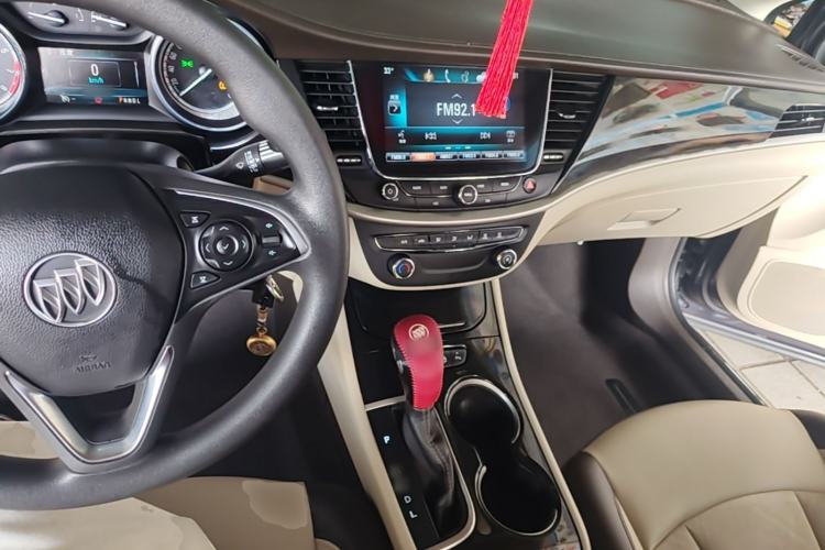 Used Buick Verano 2017 Sedan 15S Automatic Leading Model Center Console
