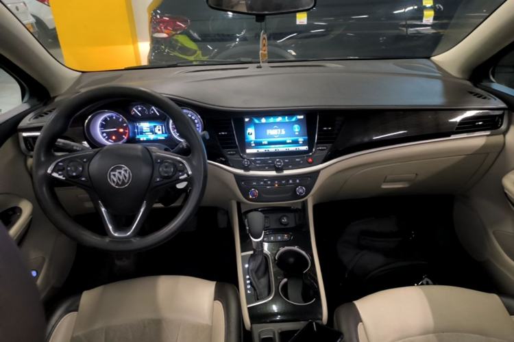 Used Buick Verano 2017 Sedan 15S Automatic Leading Model Center Console