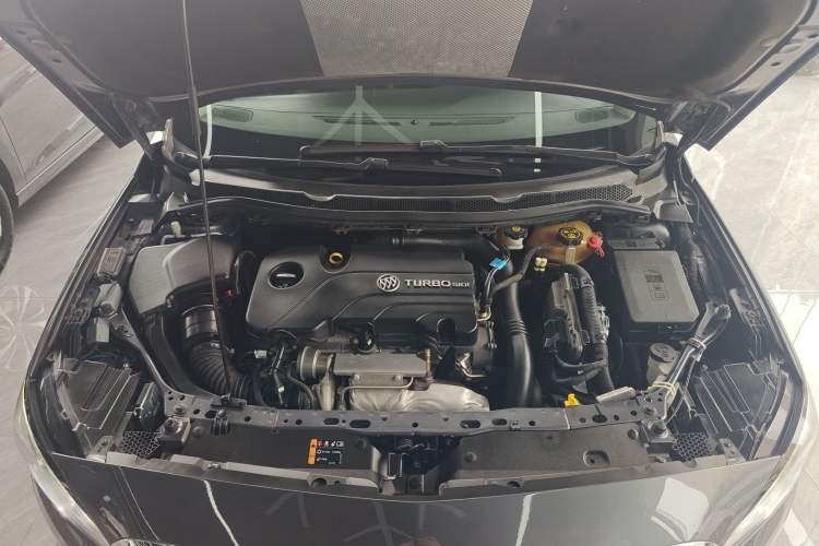 Used Buick Verano 2017 Sedan 20T Dual-Clutch Leading Model Engine Bay
