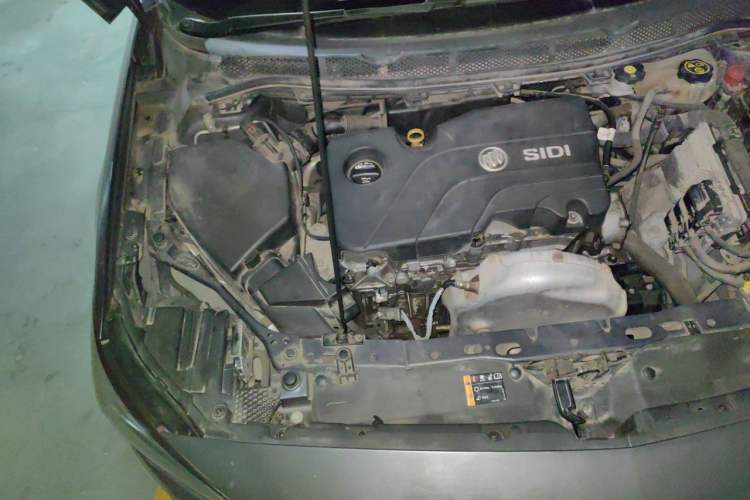 Used Buick Verano 2017 Sedan 15S Automatic Leading Model Engine Bay Right