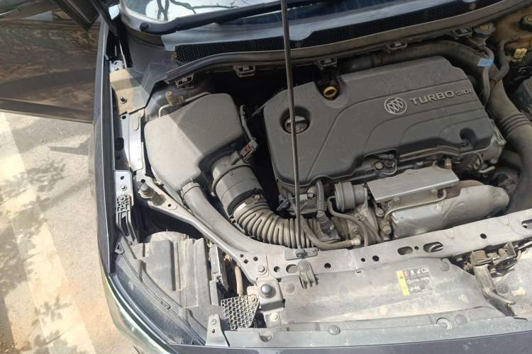 Used Buick Verano 2017 Sedan 20T Dual-Clutch Elite Model Engine Bay Right