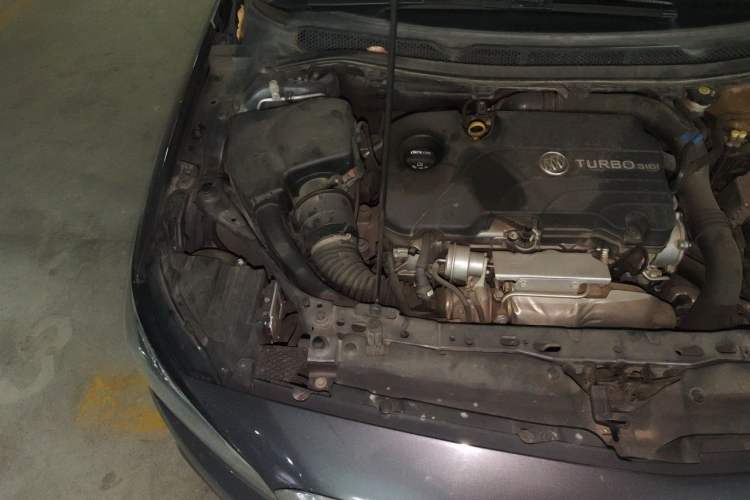 Used Buick Verano 2017 Sedan 20T Dual-Clutch Leading Model Engine Bay Right