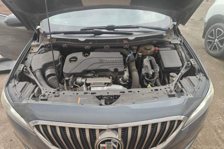 Used Buick Verano 2017 Sedan 20T Dual-Clutch Leading Model Engine Bay