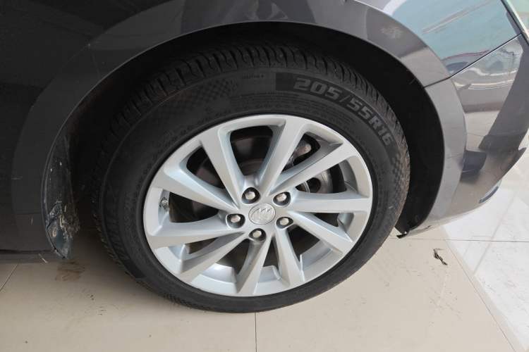 Used Buick Verano 2017 Sedan 15S Automatic Leading Model Exterior 1