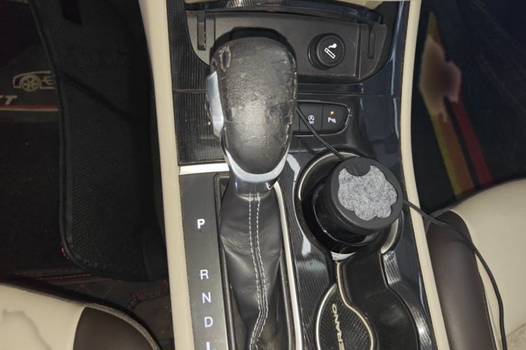 Used Buick Verano 2017 Sedan 15S Automatic Leading Model Gear Lever