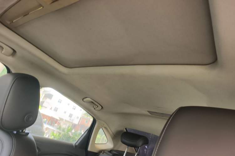 Used Buick Verano 2017 Sedan 20T Dual-Clutch Leading Model Headliner