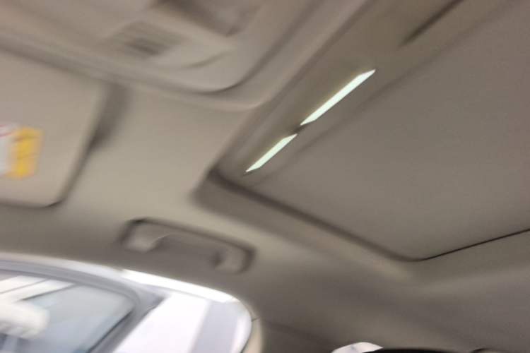 Used Buick Verano 2017 Sedan 20T Dual-Clutch Leading Model Headliner