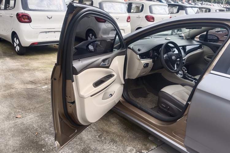Used Buick Verano 2017 Sedan 15S Automatic Leading Model Interior 6