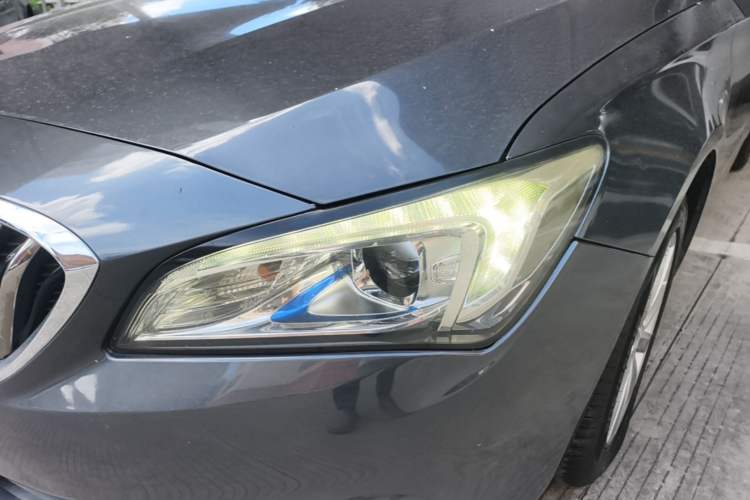 Used Buick Verano 2017 Sedan 20T Dual-Clutch Leading Model Left Front Headlight