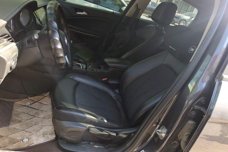 Used Buick Verano 2017 Sedan 20T Dual-Clutch Leading Model Left Front Seat
