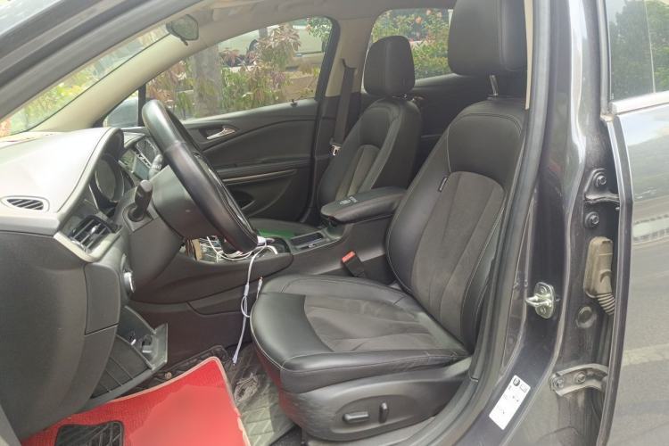 Used Buick Verano 2017 Sedan 20T Dual-Clutch Elite Model Left Front Seat